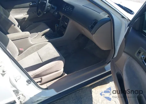 1996 Honda Accord Lx/Ex from USA, damaged, VIN 1HGCD5632TA001831